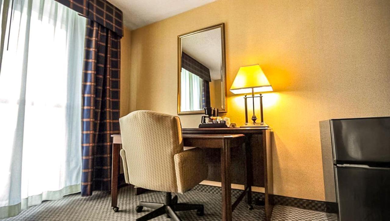 Magnuson Grand & Conference Center Somerset-Bridgewater 外观 照片