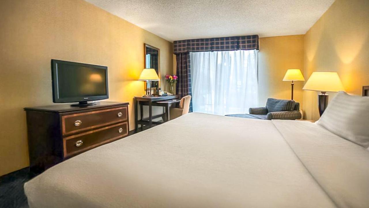Magnuson Grand & Conference Center Somerset-Bridgewater 外观 照片